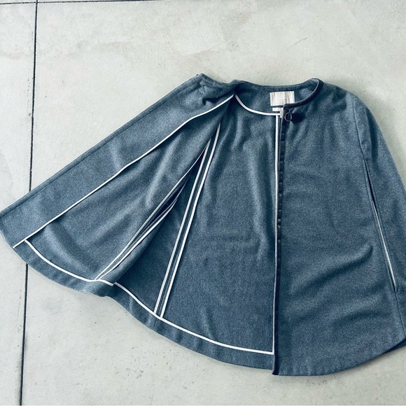 Banana Republic wool cape - Picture 8 of 10